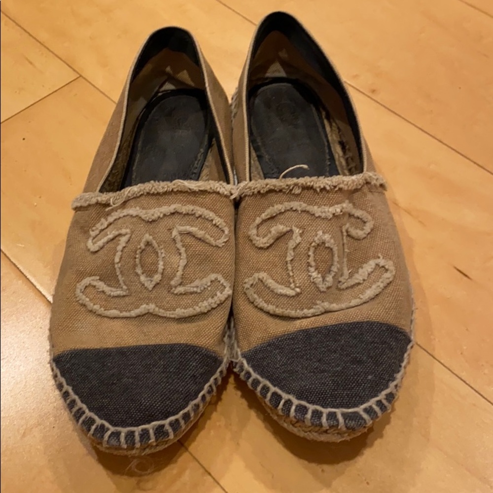 Chanel cc canvas espadrilles